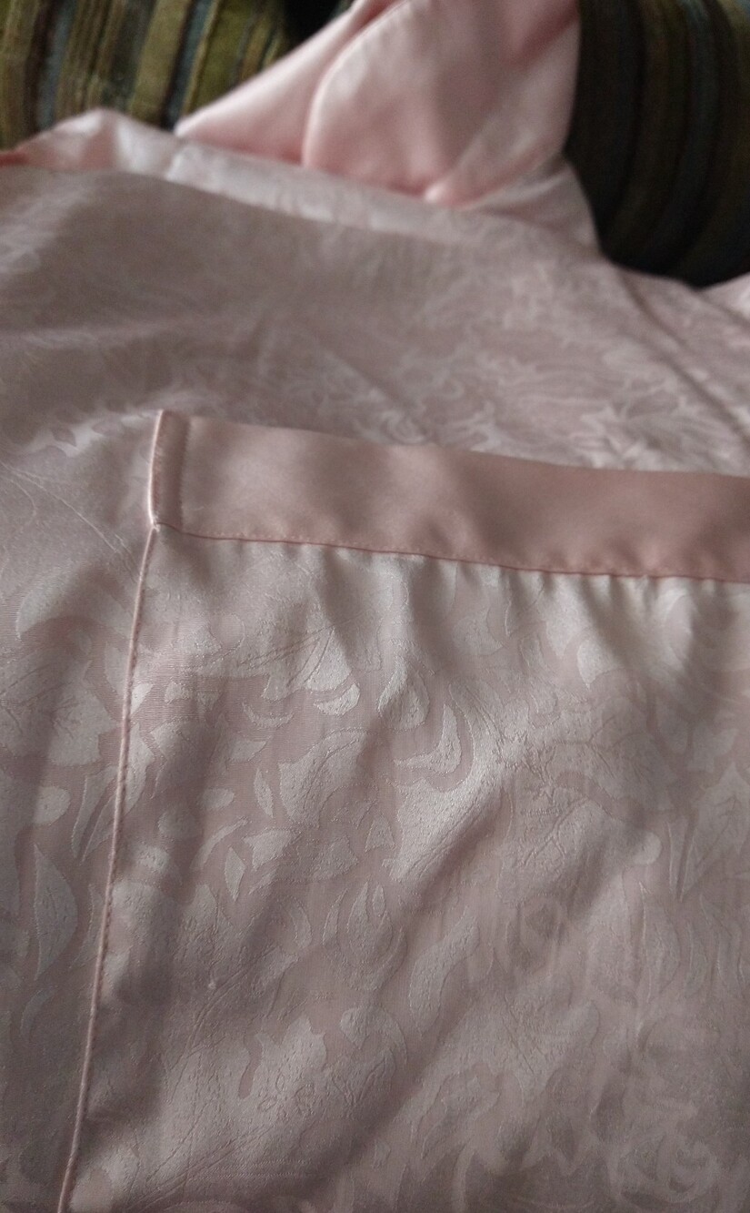 Victoria Secret Medium Robe - Picture 5 of 16